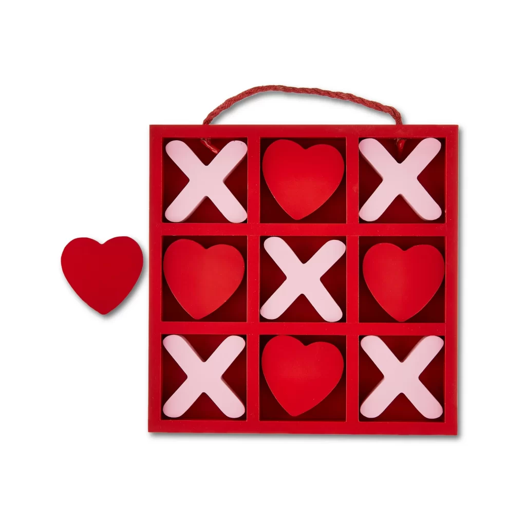 red and pink heart XOXO Tic Tac Toe Game